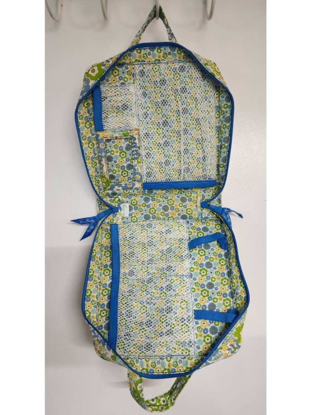Vera Bradley Toiletry Case Travel Makeup Bag English Meadow Yellow & Blue - Picture 4 of 8